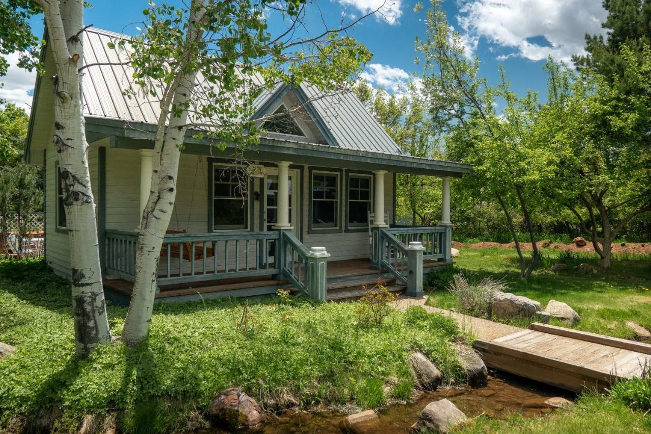 Apple Orchard Inn Hermosa Kültér fotó